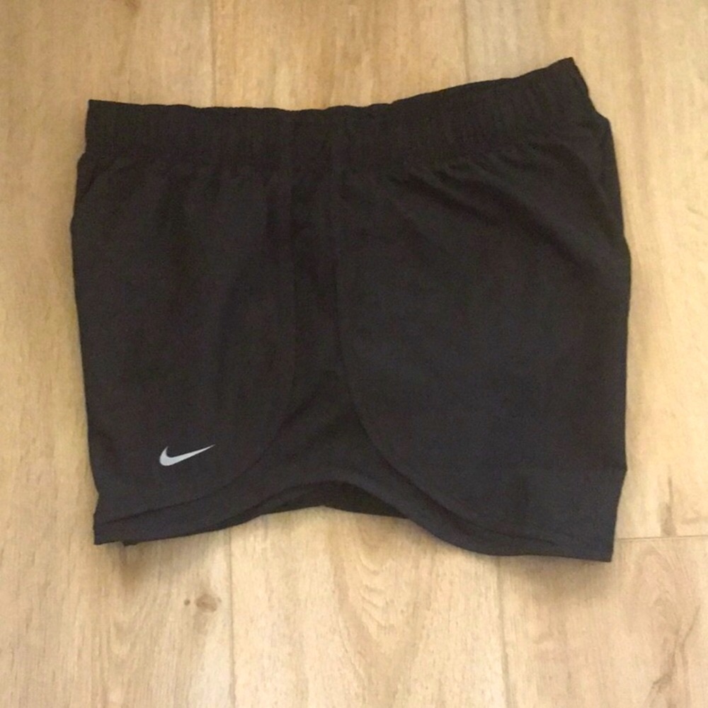 Nike Black Athletic Shorts Lightweight Dry Fit Breathable Design Size Medium - Picture 5 of 14